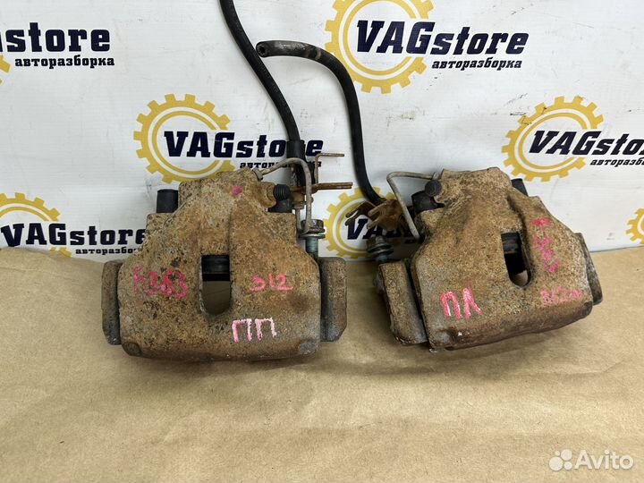 Суппорт передний Audi A4 B7