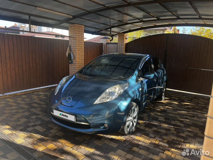 Nissan Leaf 109 л.с. AT, 2017, 100 000 км