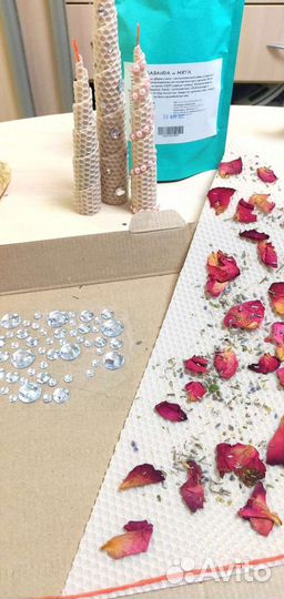 Из вощины(свечи красные, черные, белые)