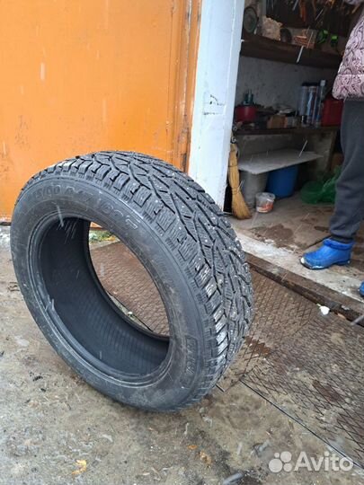 Tigar SUV Ice 215/60 R17 100T