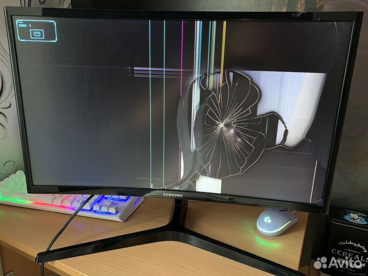 Монитор samsung 27“ изогнутый