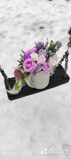 Цветы в коробке корзине