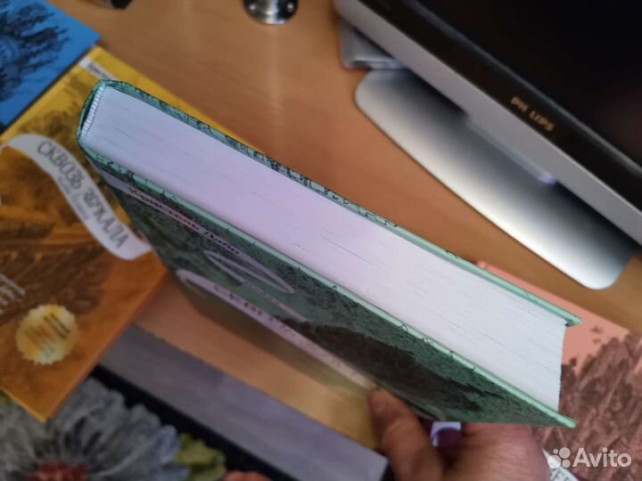 Книги 4 т. Сквозь зеркала, Кристель Дабо