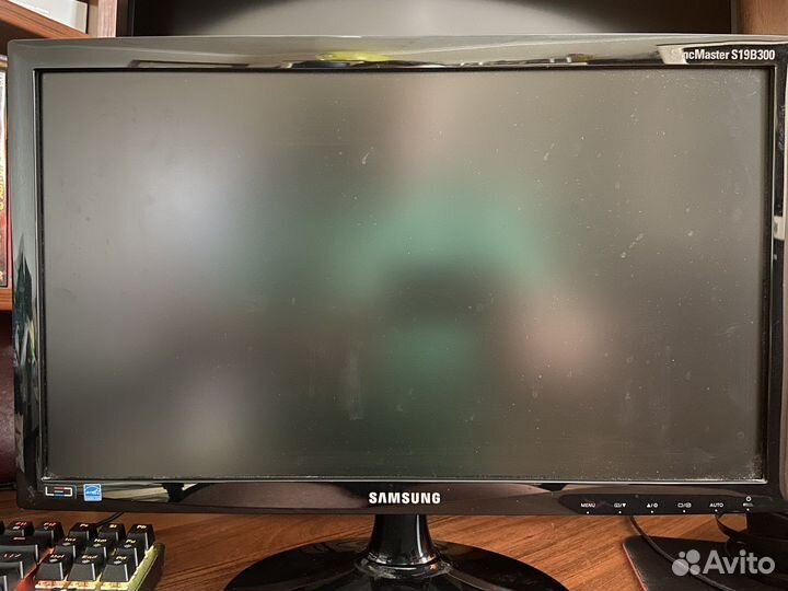 Монитор Samsung 20