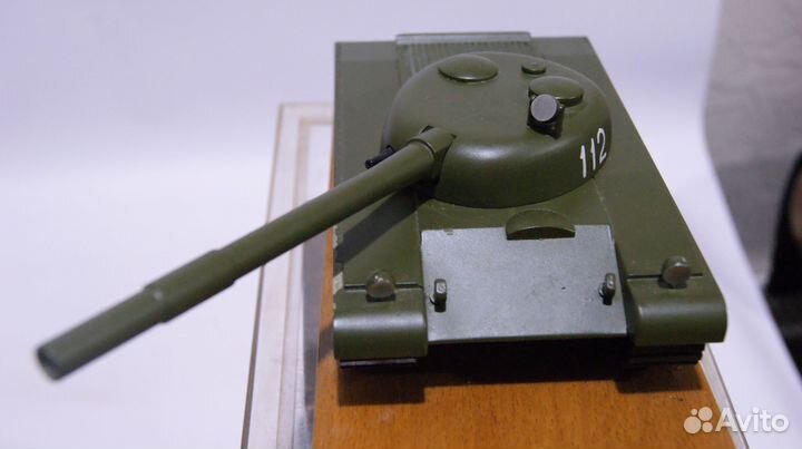 Самодельная подарочная модель танка СССР