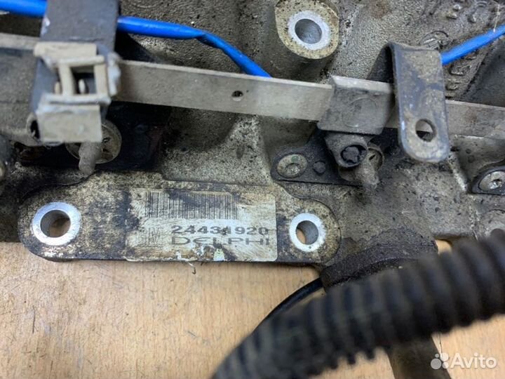 Коллектор впускной Opel Astra H Z16XEP 2004-2015