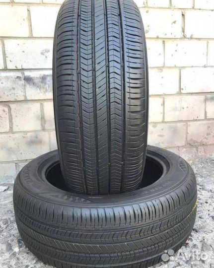 Kumho Solus TA51 215/55 R17 94V