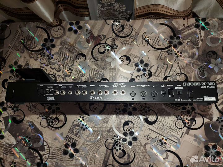 Boss rc 300 loop station