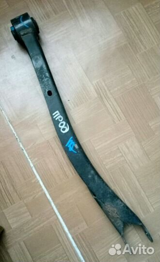 Продольный рычаг левый Subaru