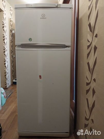 Продам холодильник бу
