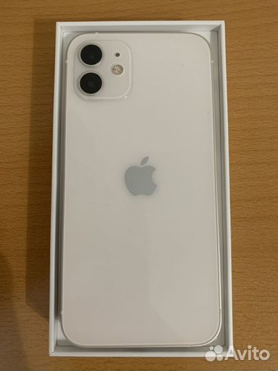 iPhone 12, 64 ГБ