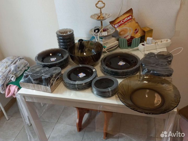 Набор чайной и столовой посуды