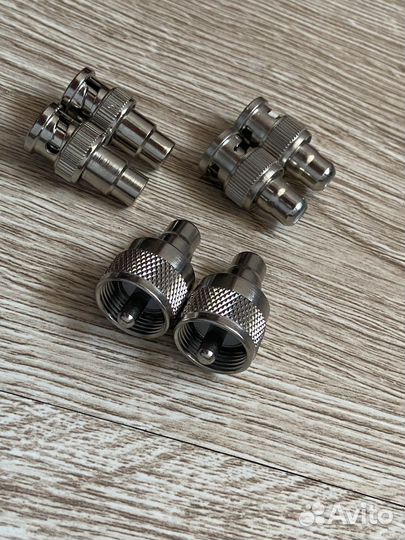 BNC штекер - RCA гнездо