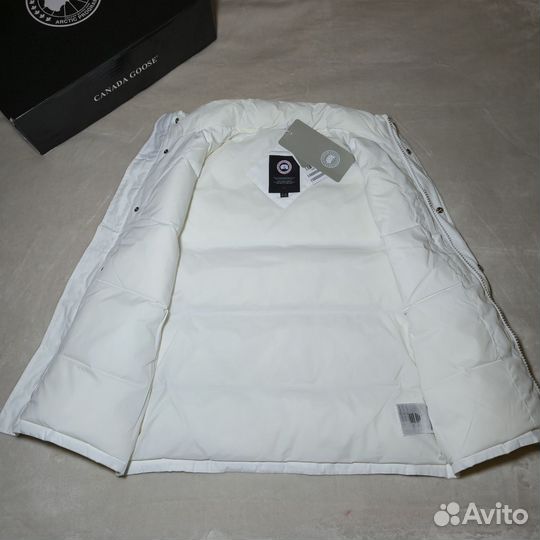 Жилетка Canada Goose