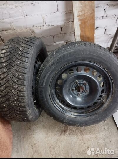 Michelin 4X4 A/T 205/60 R16