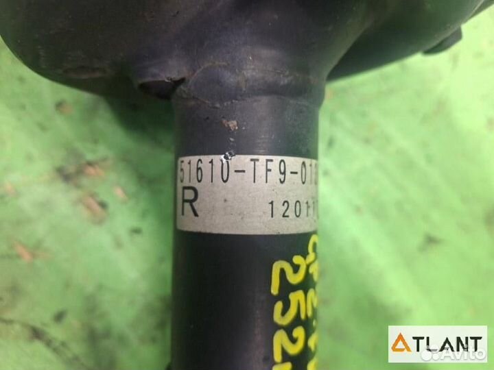 Стойка передняя правая honda FIT