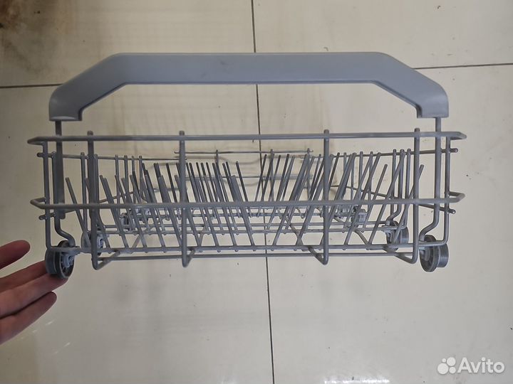 Корзина нижняядля пмм Indesit Ariston