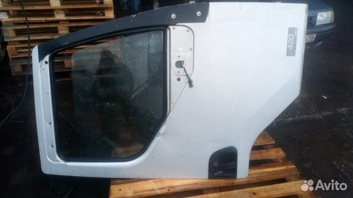 Дверь Renault Premium