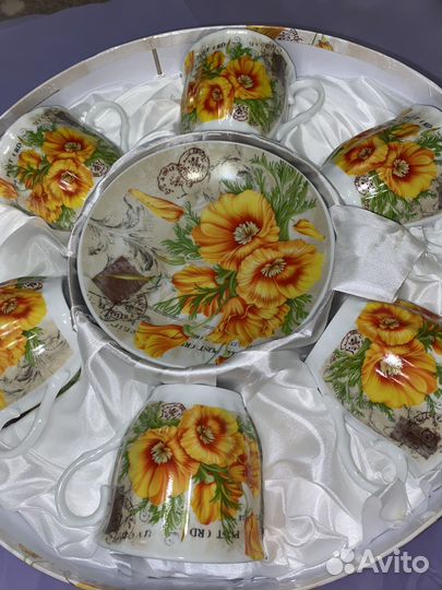 Набор посуды (чашки+блюдца)