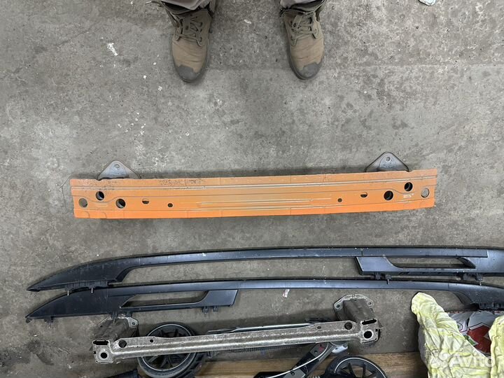 Усилитель заднего бампера Subaru XV