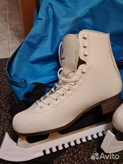 Коньки фигурные женские Alice