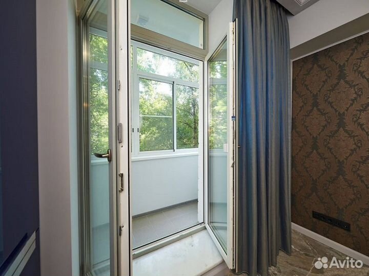 Алюминиевые входные двери со стеклом, пвх двери