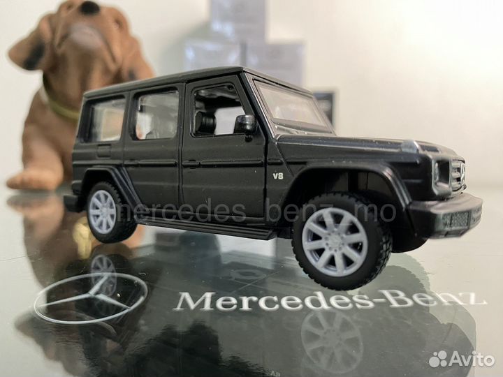 Оригинальная масштабная модель 1:43 Mercedes G500