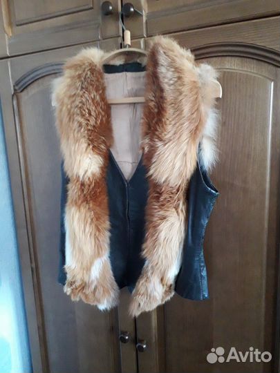 Жилетка меховая женская 48 50