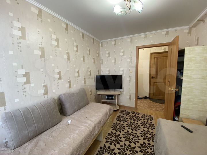 2-к. квартира, 43 м², 9/9 эт.