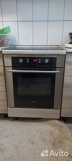 Духовой шкаф с варочной панелью