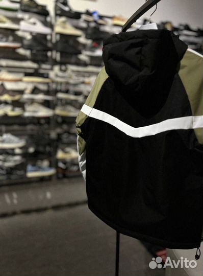 Ellesse: весенние куртки для современных мужчин