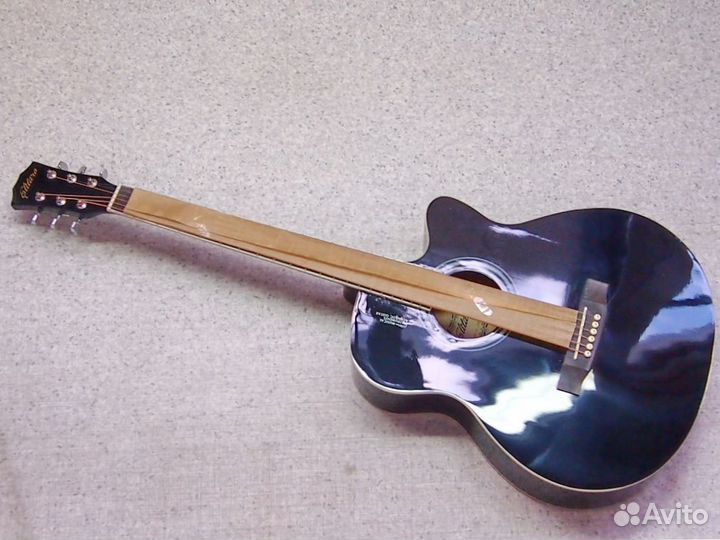 Гитара акустическая