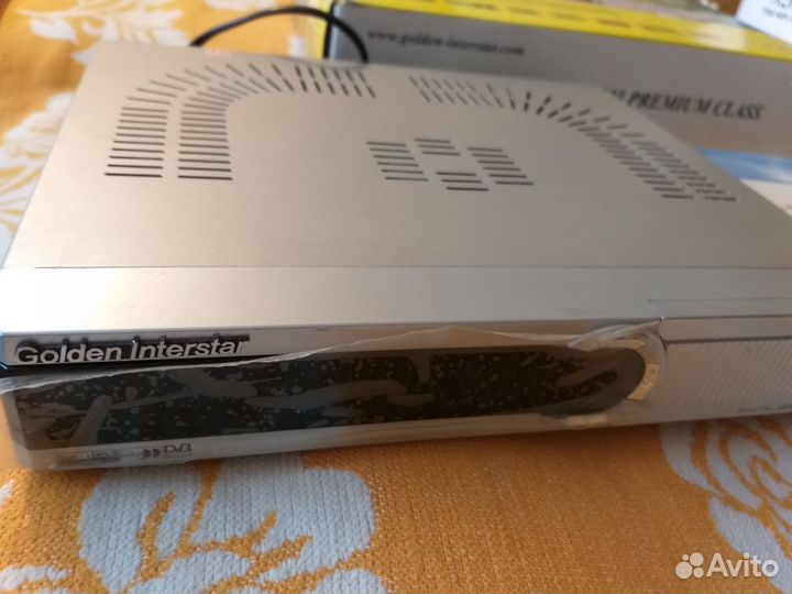 Спутниковый ресивер DSR 8001 InterStar