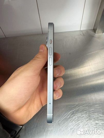 iPhone 15, 128 ГБ