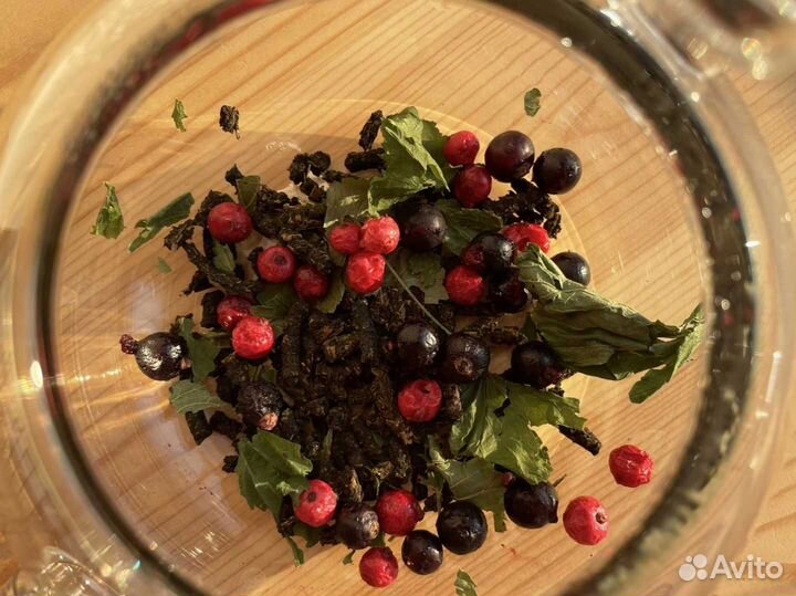 Иван-чай со смородиной 1 кг, ягоды и листья