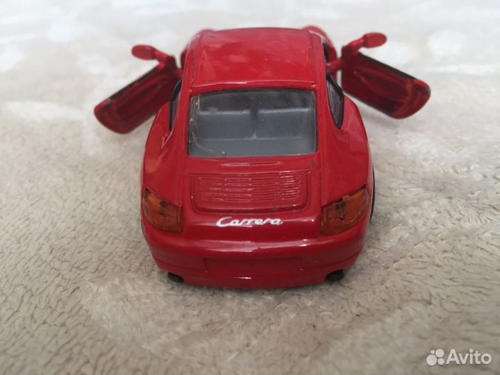 Машинка модельная 1:43 Porsche 911