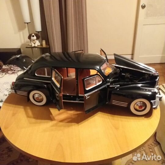 Автомодель зис- 110 Деагостини, 1:8