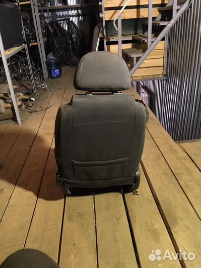Chevrolet aveo т250 Сиденье