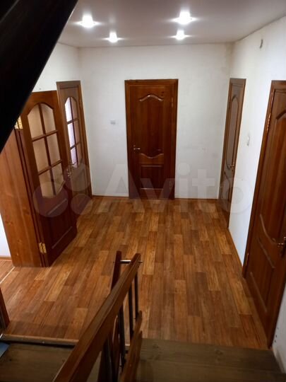 Коттедж 289 м² на участке 6 сот.