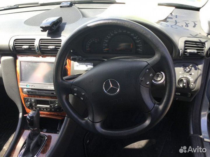 Авто на разбор Mercedes-Benz C-Class W203 271.946