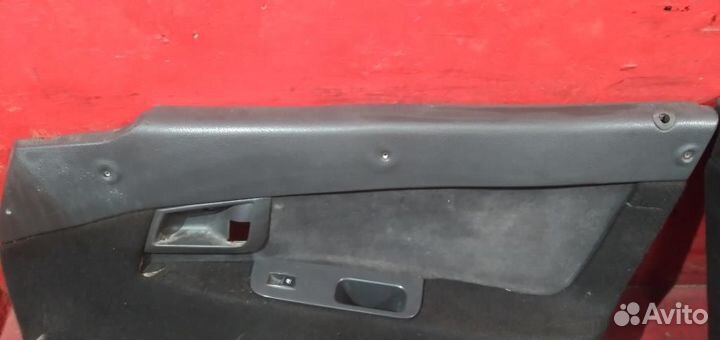 Приора обшивки передних дверей под музыку 2шт