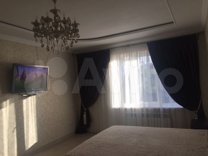 1-к. квартира, 42 м², 2/4 эт.