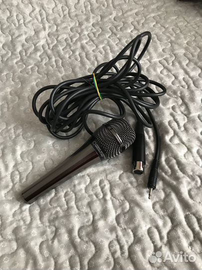 Микрофон караоке LG JHC-1 проводной 600 Ом