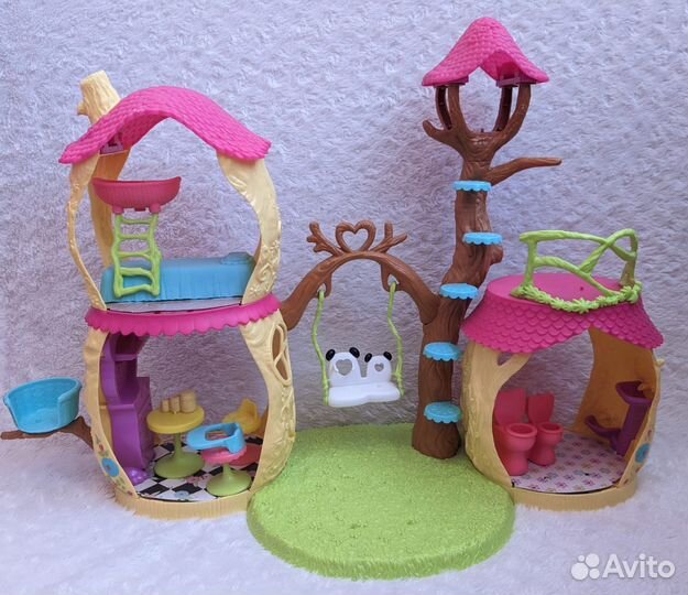 Дом панды с мебелью и куклой