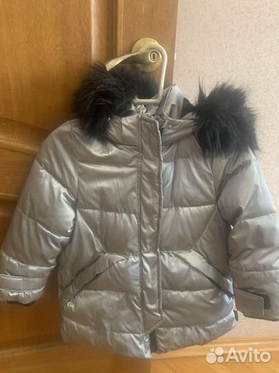 Для девочки пуховик 6-7 лет, металлик Zara