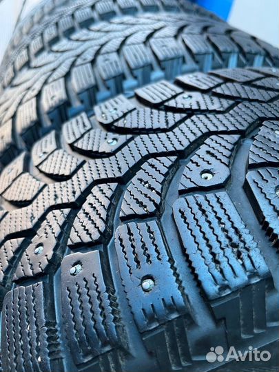 Bridgestone Blizzak Spike-01 205/55 R16