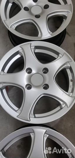 Диски литые 6x14(JJ) ET38 4x110 D73 новые