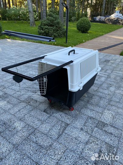 Переноска для собак на колесах