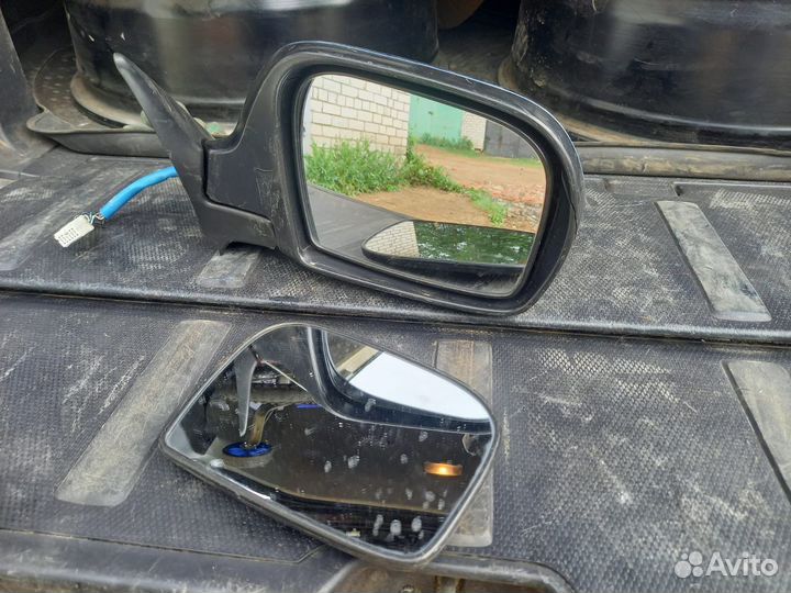 Зераало правое Subaru Outback B13 2008 год