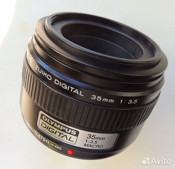 Olympus Zuiko Digital 35 mm 1:3,5 (Знаменитый)